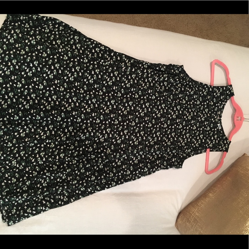 OLD NAVY BLACK FLORAL SWING TANK DRESS SIZE M
